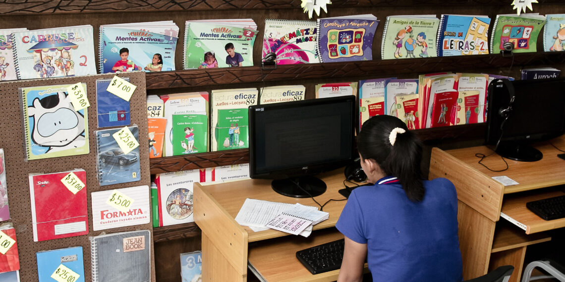 EDUCAR EN PRESENTE Y EN FUTURO