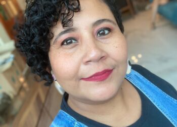 Sandra de los Santos: Voz feminista en el periodismo