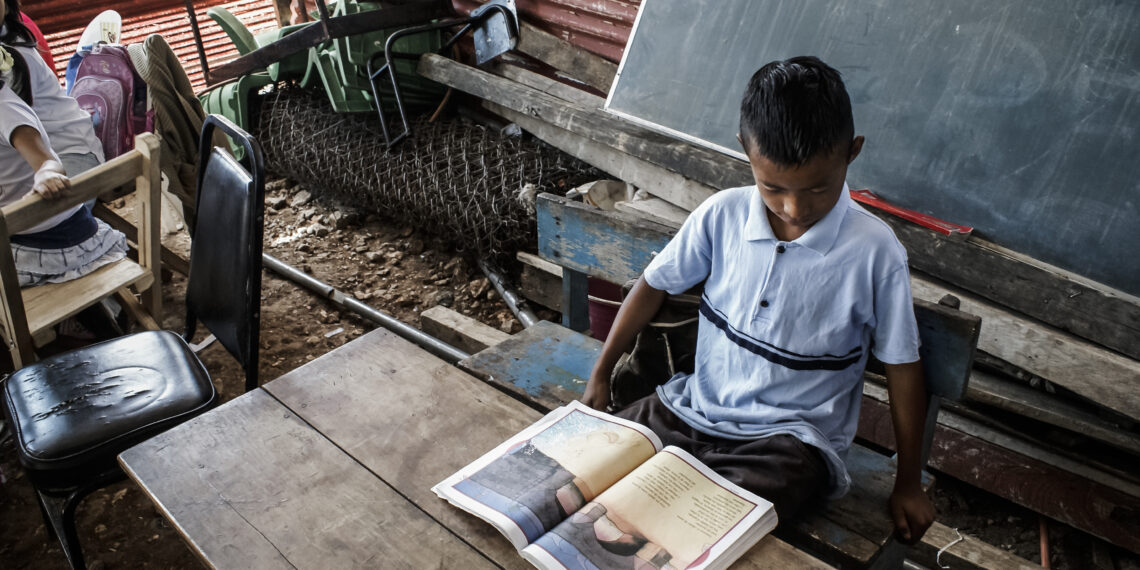 Transformar los pueblos, objetivo de la educación