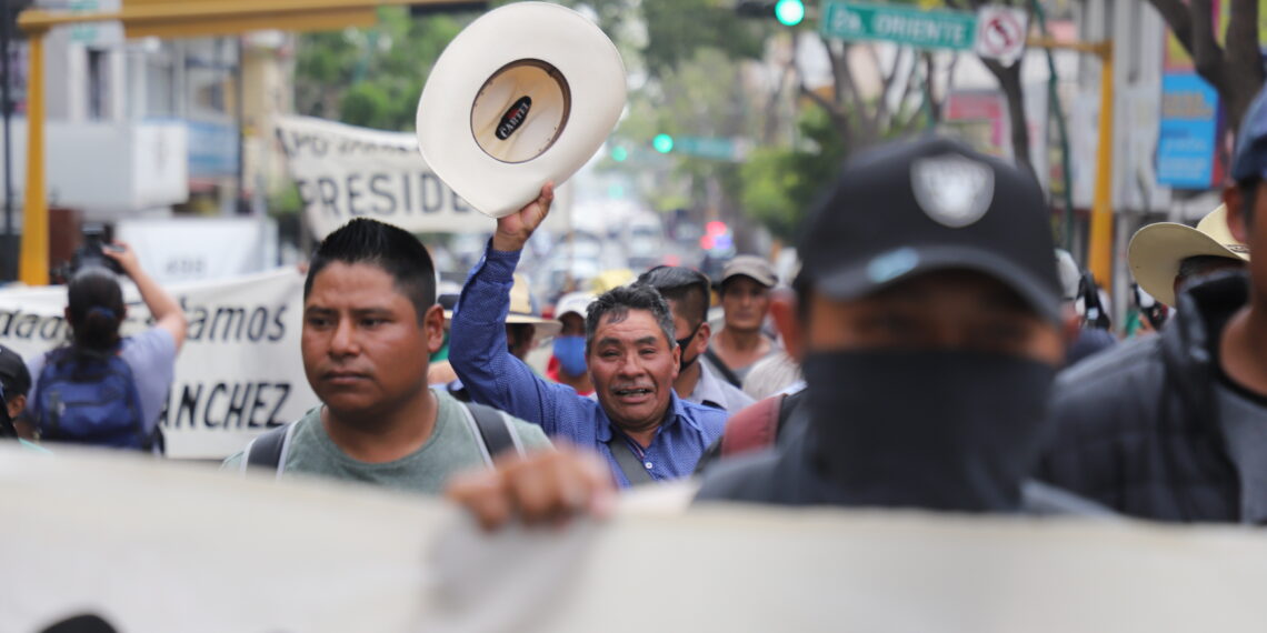 ALGO MÁS QUE PALABRAS