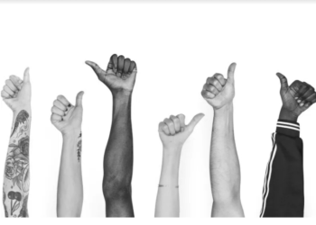 ALGO MÁS QUE PALABRAS