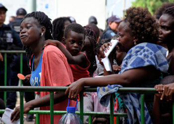 Ante desesperación, emprenden nueva caravana ‘Dios nos Guía’