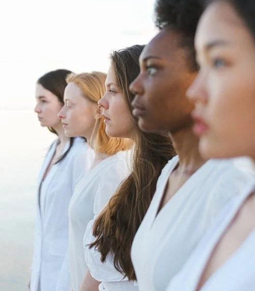 ALGO MÁS QUE PALABRAS