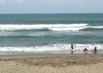 Lotes abandonados frenan desarrollo en Puerto Arista