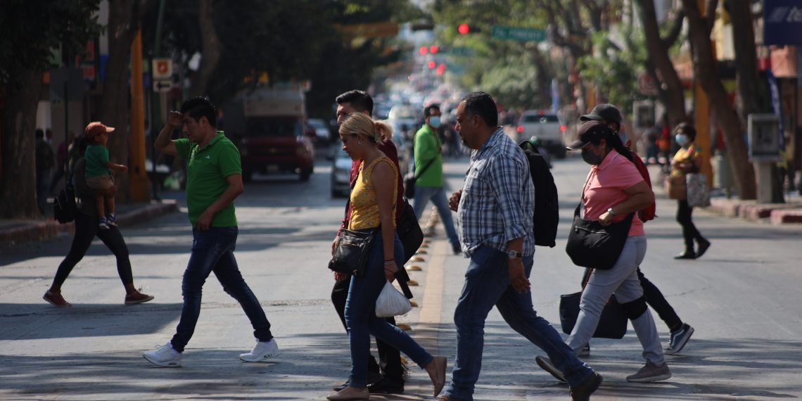 El 30% de la población no respeta pasos peatonales
