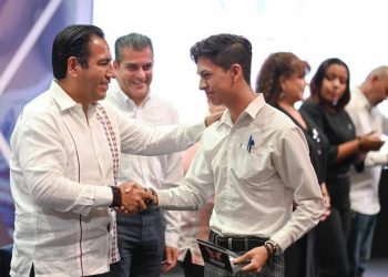 Eduardo Ramírez lanza el programa Conecta Chiapas 