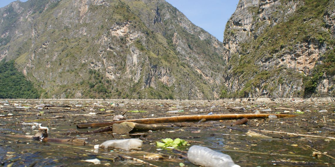 70% de basura generada en Tuxtla desemboca al Grijalva