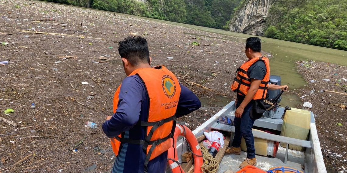 Acusan abandono de desechos en embarcadero de Cahuaré