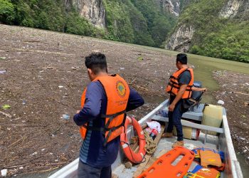 Acusan abandono de desechos en embarcadero de Cahuaré