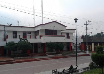 Ayuntamiento de Rayón sufre paro por adeudos