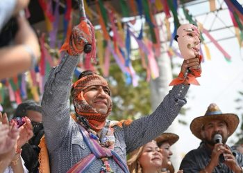 Eduardo Ramírez y Ocozocoautla viven el Carnaval Zoque Coiteco