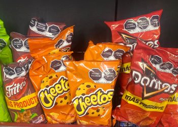 Concretan la restricción de alimentos chatarra 