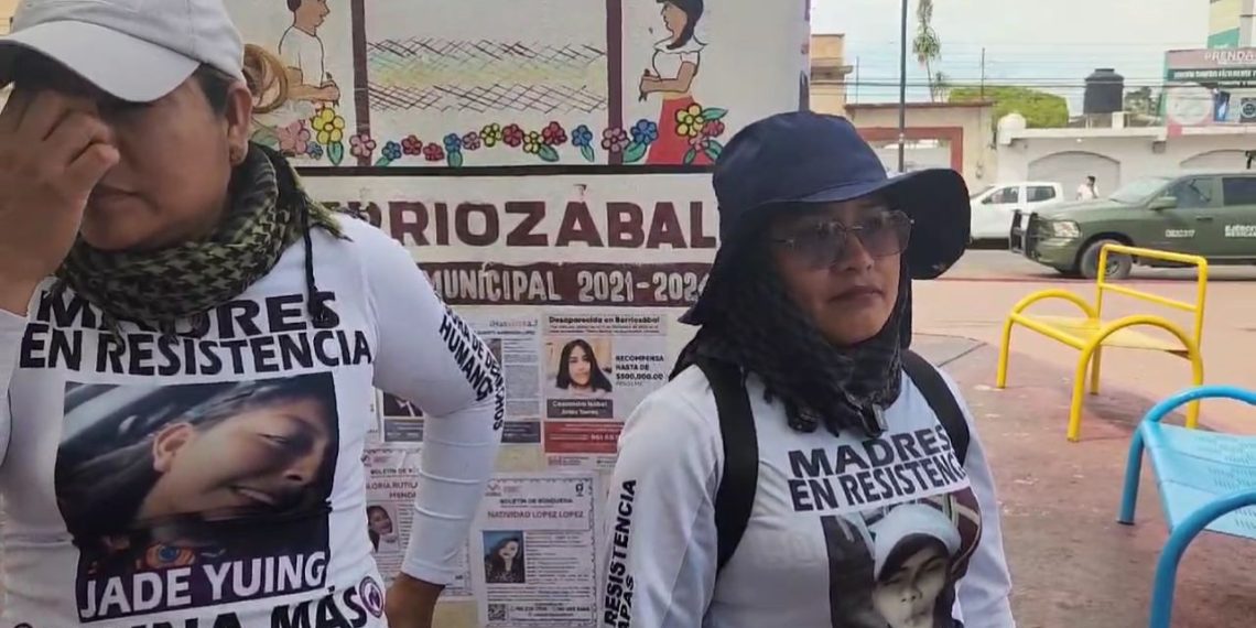 Madres Buscadoras investigan hasta por debajo de las piedras