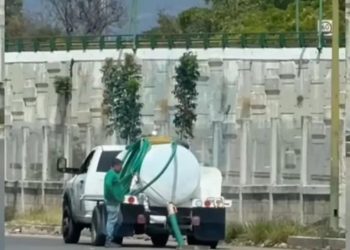 Acusan a empresa por posible descarga ilegal de desperdicios