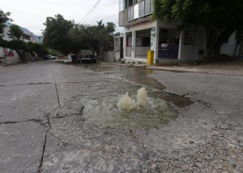 Reclaman a edil de Huixtla por el colapso de drenaje