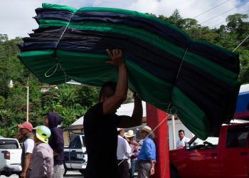 Desplazados retornan a Guatemala; avanza 80%