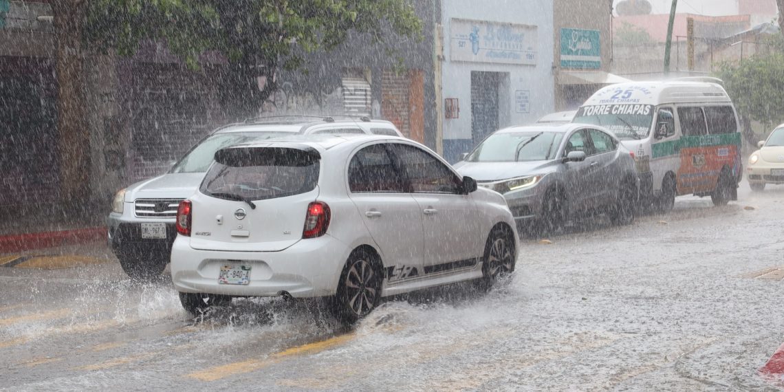 Advierten temporada activa de huracanes