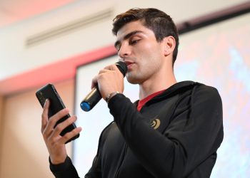 Tonatiuh Gómez modifica vidas a través de la danza