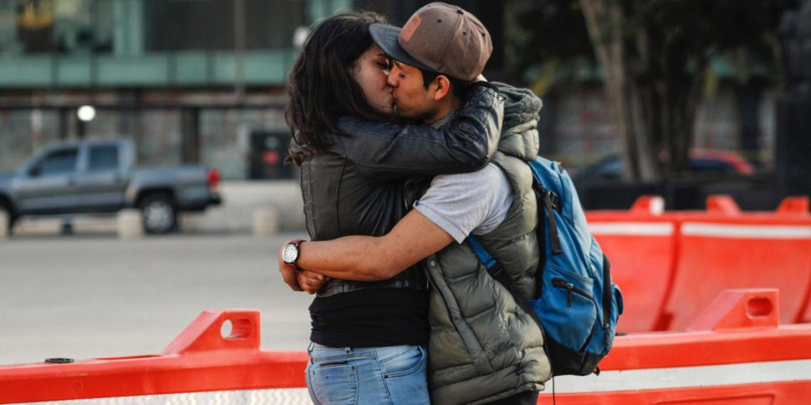 13 de abril, Día Internacional del Beso
