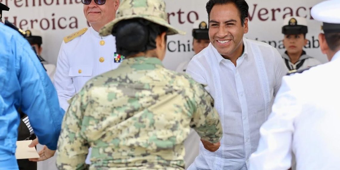 Asiste ERA a Aniversario de Gesta Heroica del Puerto de Veracruz