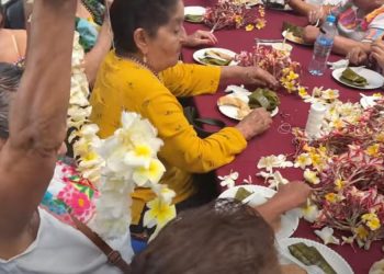 Zoques llevan ofrendas a San Marcos Evangelista 