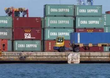 China condena el “acoso económico” de los EE.UU.