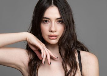 Alexia Alexander brilla en Yo No Soy Mendoza