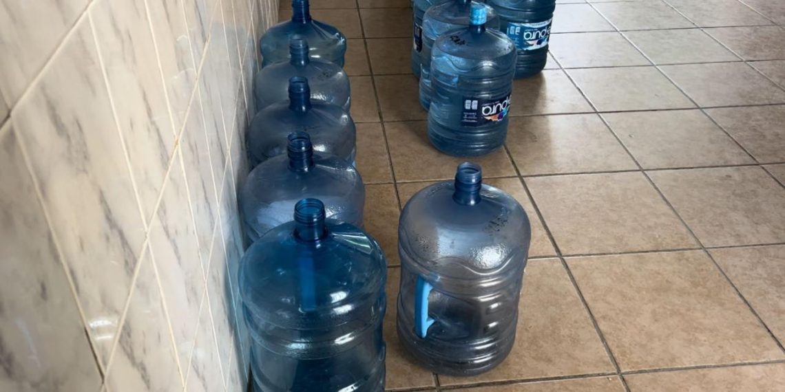 Escuelas toman acciones ante las olas de calor