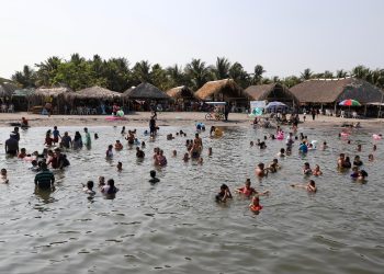 Detectan microplásticos en al menos 5 playas chiapanecas