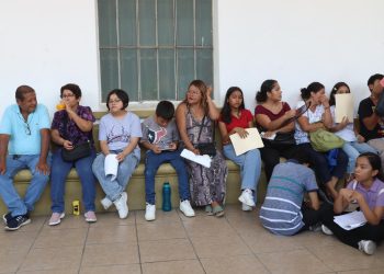 Por la CNTE suspenden exámenes de admisión
