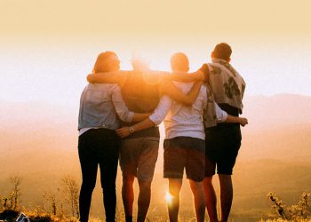 ALGO MÁS QUE PALABRAS