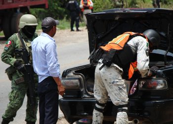 Rechazan perfil racial en retenes migratorios