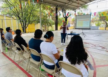 Denuncian abusos en secundaria de Huitiupán y exigen destituciones