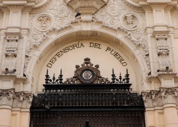 Perú promulga ley para juzgar a adolescentes como adultos