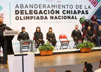 ERA abandera a delegación que participará en olimpiada nacional