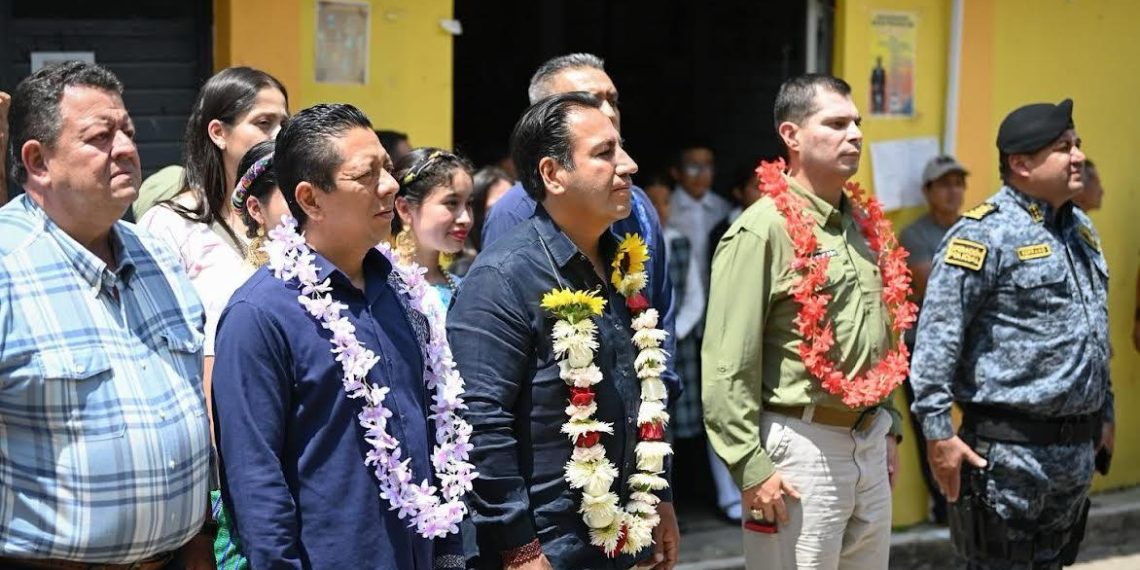 Eduardo Ramírez destaca la reactivación médica en Sierra