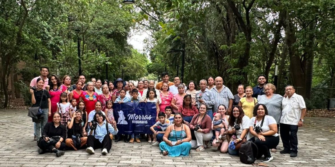 Una colectiva de fotógrafas retrata a adultas mayores