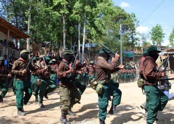 Sin ayuda oficial, construyen quirófano común en la selva