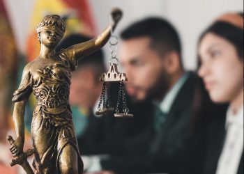 ALGO MÁS QUE PALABRAS