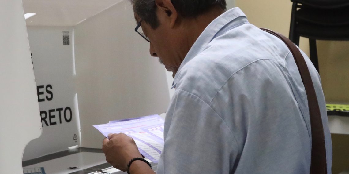 Tranquila y escasa, la elección judicial