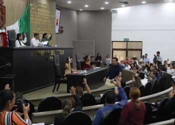 Endurecen sanciones contra falsificación de documentos