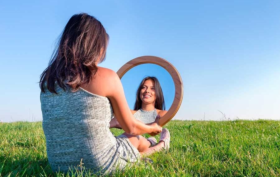 ALGO MÁS QUE PALABRAS