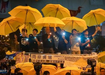 Cae partido prodemocracia por presiones en Hong Kong