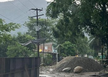 En Huixtla realizan obras con cobros a las familias