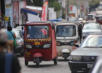 Acusan a edil de Huehuetán por alza de mototaxis ilegales