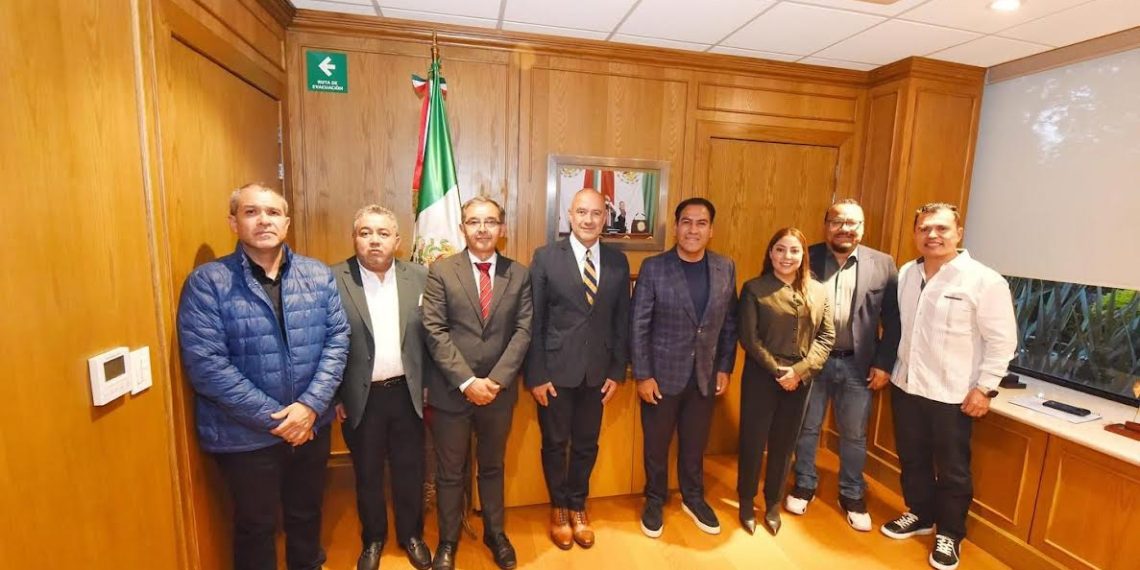 Avanza carretera Palenque Ocosingo: Eduardo Ramírez