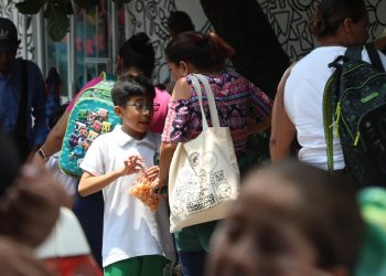 Rechazan amparo contra veto de comida chatarra