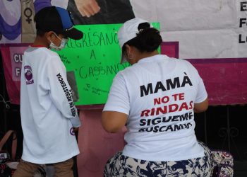 Madres buscadoras van por fosas clandestinas en Yajalón