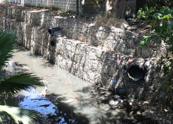 Tres Marías, contaminador de arroyo con aguas negras