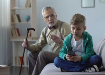 ALGO MÁS QUE PALABRAS